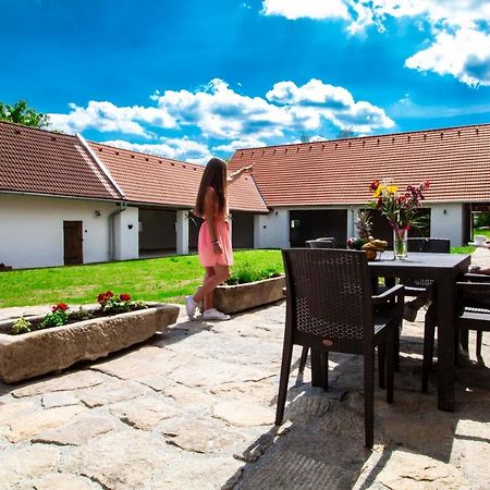 Residence Klazary U Zumberka - Terasove Apartmany Kamenna Extérieur photo